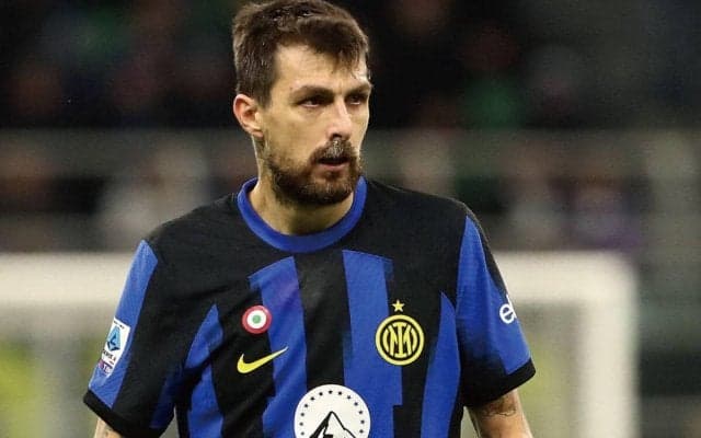 インテルの防波堤アチェルビが2023年を振り返り「僕たちが素晴らしいグループだと証明できたと思う」