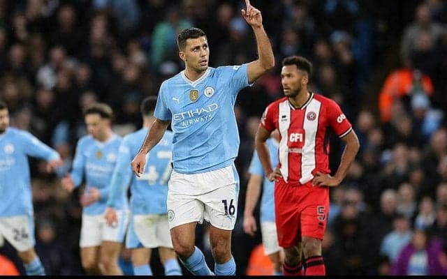 ロドリ＆アルバレス弾のシティが2023年連勝締め！　デ・ブライネ復帰お預けもリーグ9戦ぶりクリーンシートの快勝【プレミアリーグ】