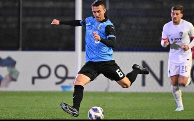 川崎F退団のシミッチが2部降格のサントスに加入！