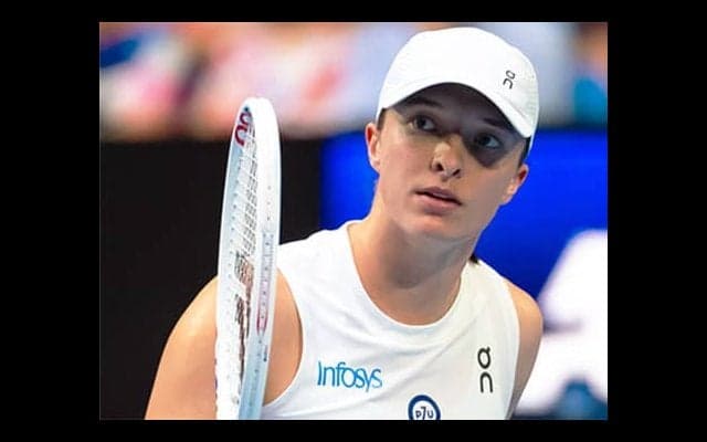 女王 今季初戦で世界11位に快勝