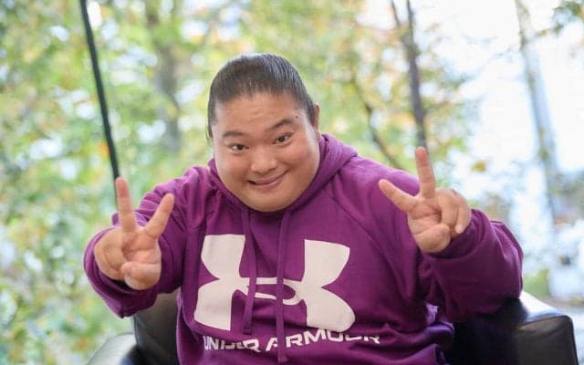 『VIVANT』でブレイクの富栄ドラムが明かす撮影秘話「僕自身はスマホの文字入力が遅い」