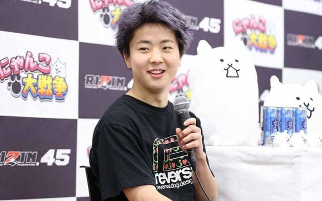 【RIZIN.45】「騙されました」那須川天心の弟・龍心がMMAデビュー戦KO勝利にご満悦　「やっぱり兄弟だなと」