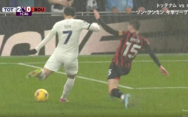 一瞬で消えた！「天才かよ」「速すぎるだろ…」 アジアNo.1ストライカーがスーパーゴールを叩き込む瞬間　相手DFの隙を逃さない→角度ない位置から弾丸ショット