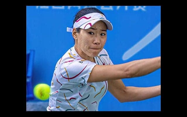  日比野菜緒 今季初戦で快勝 