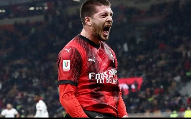 ヨビッチのドッピエッタにトラオレ移籍後初弾、主力温存ミランがカリアリに4発快勝でベスト8【コッパ・イタリア】