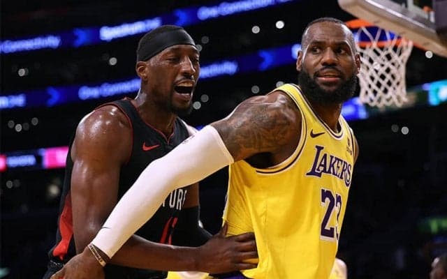 レイカーズがヒートに競り負け新年初白星はお預け…八村塁は左ふくらはぎ負傷で欠場