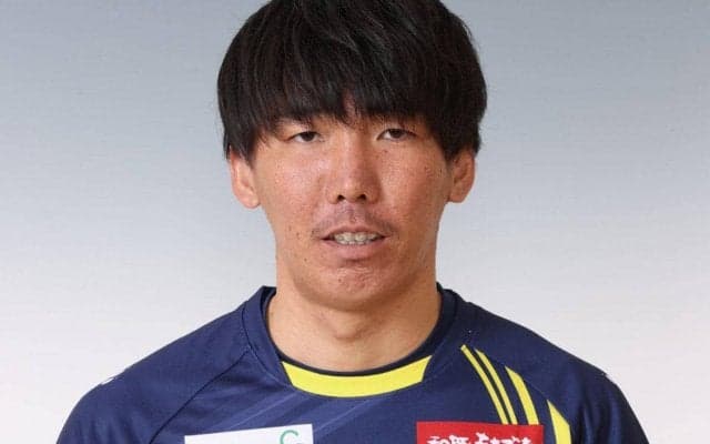 YS横浜、群馬退団の25歳MF奥村晃司が加入「自分の価値、チームの価値を高めていけるよう全力で頑張ります」