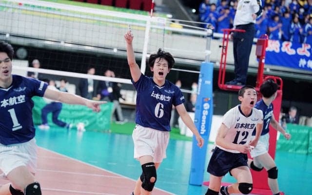 連覇を狙う駿台学園が登場　男子2日目（1/5）の全16試合を紹介【春高2024】