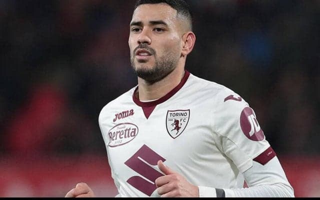 トリノ、9番背負うストライカーのサナブリアと2026年まで契約延長