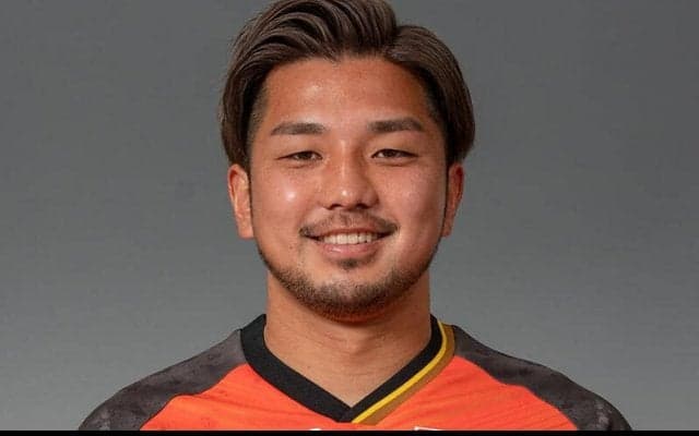 山口がMF石川啓人と契約更新、2023シーズンはリーグ戦8試合に出場「チームの為に全力で闘います！」