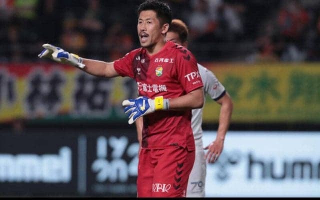 35歳GK新井章太がJ2千葉からJ1王者神戸へ！ 「僕を迎え入れてくれたこのチームへの恩はタイトルでしか返せない」