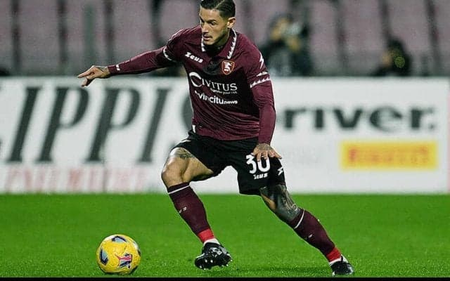 ナポリが地元出身マッツォッキをサレルニターナから獲得！