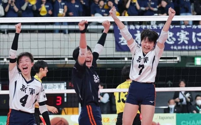 春高バレー　札幌山の手、２年ぶり頂点狙う就実にストレート負け　主将・黒田百花「ミスを試合の最後まで引きずってしまった」