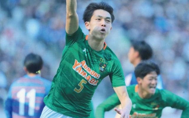 青森山田が4度目王者へ決勝進出！先制点DF小泉佳絃が語る現チームの“分岐点”「インターハイの負けが悔しくて...」