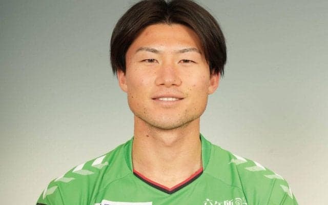 Jリーグ加盟目指すヴィアティン三重、新戦力に八戸退団の26歳DF饗庭瑞生！「J3昇格のために全身全霊」