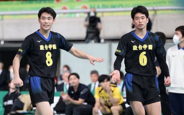 春高バレー　駿台学園、連覇王手！三宅兄弟の兄・雄大「２人で優勝できたら、家族に一番の恩返しに」