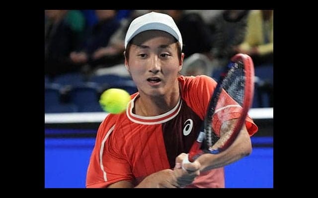 望月、逆転勝ちで全豪OP予選2回戦へ