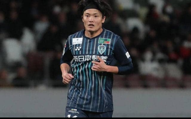福岡が地元出身MF田中達也と契約更新、2023シーズンはJ1で8試合に出場