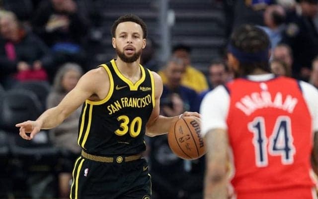 不調なウォリアーズにホームでブーイング…カリー「僕も自分にブーイングしている」