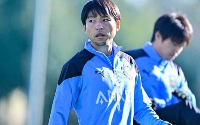 【登里享平のC大阪移籍で川崎の指揮官と盟友が語った言葉(1)】「2人で電話で泣きながら…」FW小林悠がチーム始動日に語った想い。「僕が引退してノボリがその後に引退してほしい」