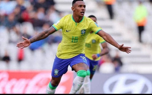 アーセナル、ナントへレンタル中のFWマルキーニョスの早期復帰を発表