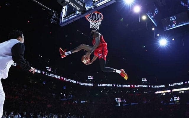 千葉Jのステフェンズが超絶パフォーマンスを決めてダンクコンテストを初制覇