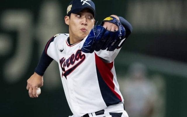 「お前なら、日本でも十分にやれる」--日本球界移籍を熱望する“韓国未来のエース”と中日OBの垣根を越えた師弟関係