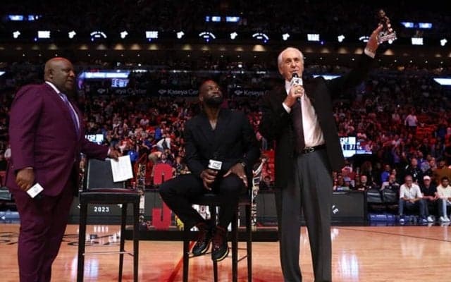 ヒートのホームアリーナにウェイドの銅像が設置へ…殿堂入りセレモニーで発表