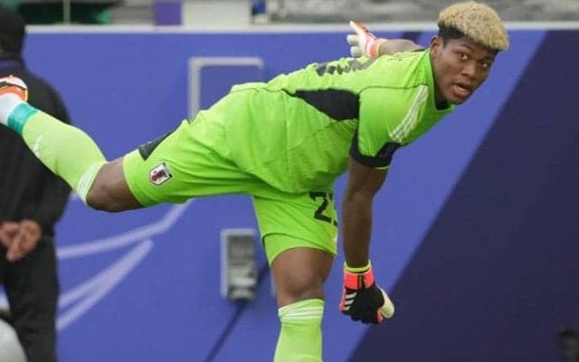 「日本のアキレス腱だ」経験不足を露呈した若き守護神・鈴木彩艶に韓国メディアが“口撃”「ずっと足を引っ張る」