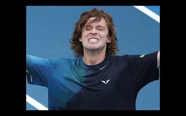 「応援のせいで負けるところだった」