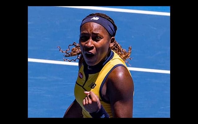 深夜開始に「私は寝ちゃった」