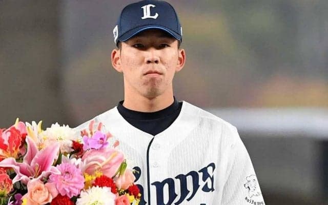 逸材17歳の“伸びる球筋”に感嘆「球質いい」　ドラ4が初ブルペン…新人に高まる期待