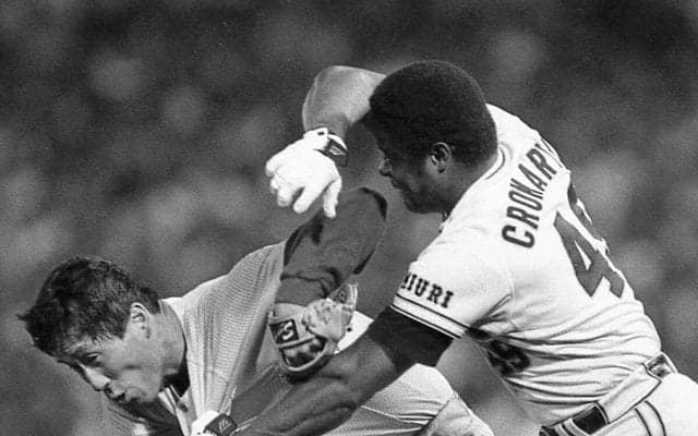 クロマティはなぜ宮下昌己に「伝説の右ストレート」を放ったのか？ 篠塚和典が明かす大乱闘の舞台裏