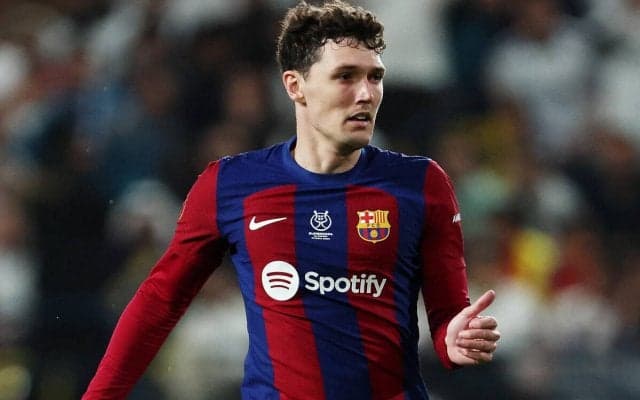 補強資金乏しいバルセロナ、中盤強化に向けクリステンセンのアンカー起用を検討中… マルティネス復帰後にテスト