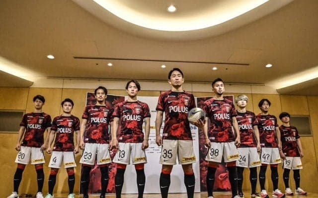 【浦和レッズ新監督が練習初日から求めた「競争意識」(2)】伊藤敦樹が「ギラついています」と語るオフ明けのチームの雰囲気……岩尾は“飢えた気持ち”を明かす