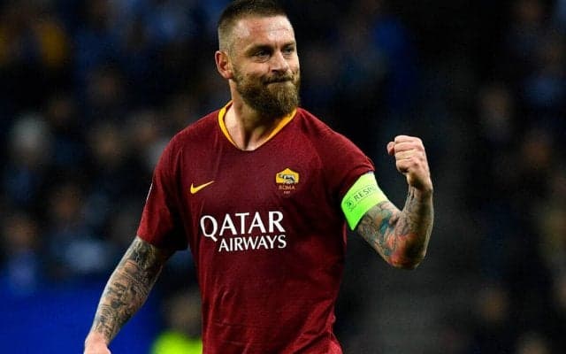 モウリーニョ解任のローマに“レジェンド”デ・ロッシが帰還！ 監督就任に「この感動は言葉では言い表せない」