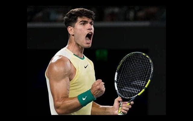 全豪初V狙うアルカラスが初戦突破