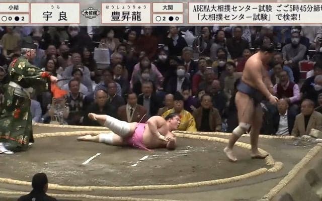 豊昇龍、大ピンチからの豪快すぎる投げ ふっ飛ばされた宇良の顔がびっくりすぎる「え？何が起きた？？」