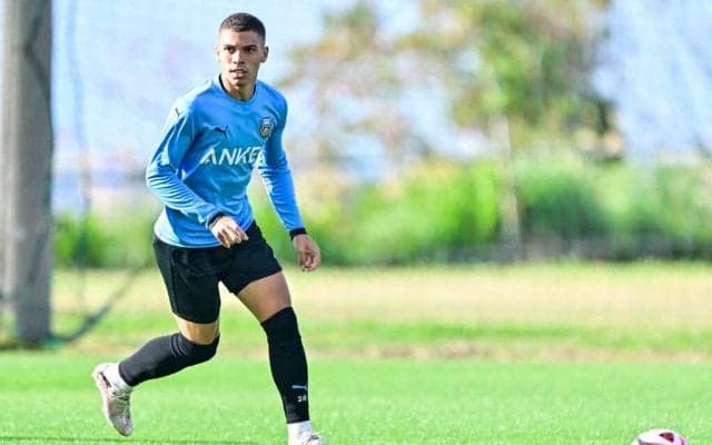 J1川崎の新ブラジル人MFヴェロンがキャンプでアピール！「前線であれば、いろんなポジションをこなすことも一つの特徴」と自信見せる