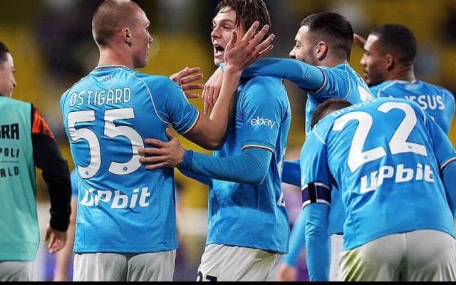 セリエA王者ナポリがヴィオラ撃破で決勝進出！　シメオネ先制弾に急遽投入ゼルビンが初ゴール含むドッピエッタ【スーペル・コッパ】