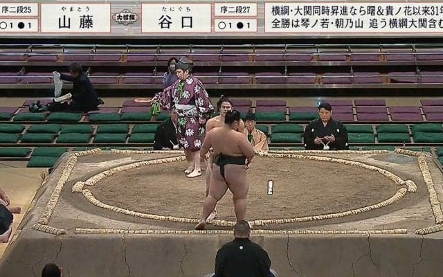 イケメンでムキムキ…序二段の“小兵”力士、68キロ差を「速さ、低さ、粘り」で制す 白熱の取組に拍手と歓声