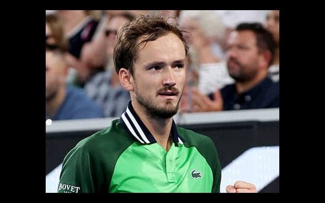  メド全豪16強 オジェに完勝 