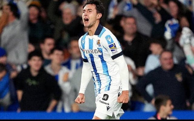 バイエルンが今夏のスビメンディ獲得の動き本格化？　SDが選手と面会か…