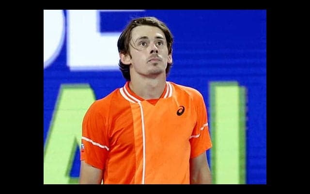 母国の期待背負うも初8強ならず