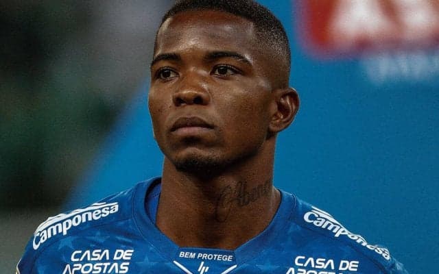 J2徳島からレンタル移籍中のDFカカ、買取義務の回避決定したアトレチコ・パラナエンセで構想外に