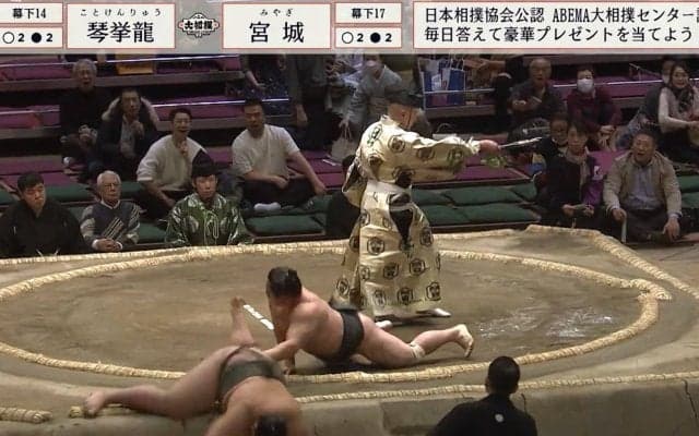 国技館騒然の“レアすぎる”決まり手 イケメンでマッチョな幕下力士に脚光「いい筋肉」「上にあがってくるのが楽しみ」