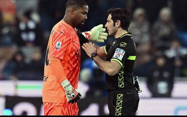 ウディネーゼ、メニャンに人種差別的行為働いたファンに永久のスタジアム入場禁止処分科す意向