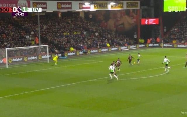 「スアレス、トーレス、サラーよりも優れたフィニッシャー」レジェンドも絶賛するポルトガル代表FWの圧倒的決定力が話題に　「GOAT！」「カッコよすぎ」SNSを賑わせたパス→爆速ランニング→神スライディングシュートの一部始終