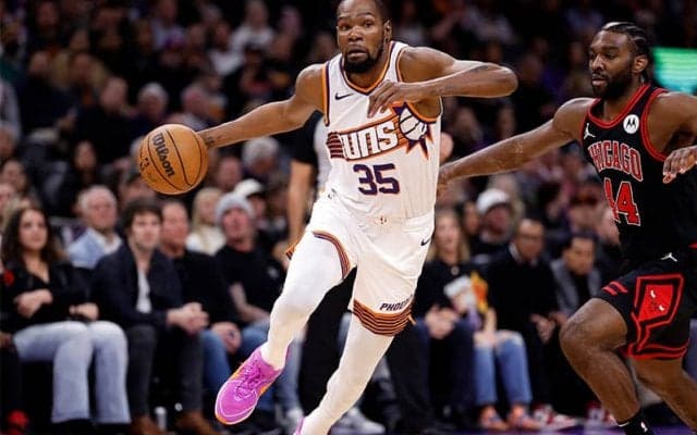 後半から立て直したサンズがブルズ撃破で6連勝…決勝点挙げたデュラントが43得点と躍動