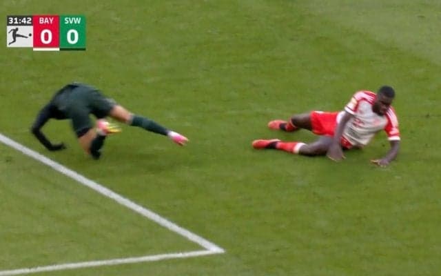 もはや交通事故レベル！「人が飛んだ…」「大丈夫か？」爆速ラン→殺人タックルで相手選手が吹っ飛ばされた瞬間　“対人最強”フィジカルモンスターのド迫力プレー